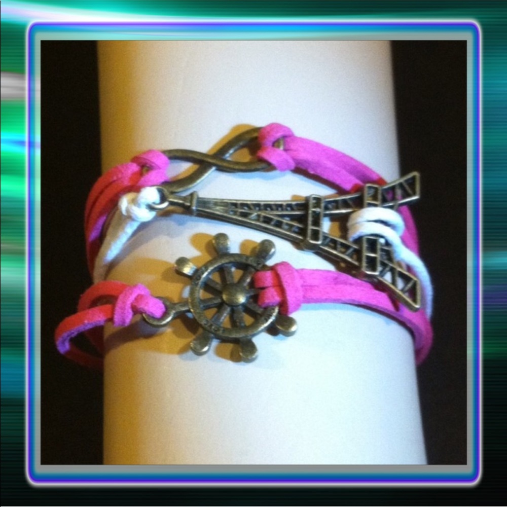 Eiffel Tower Infinity Bracelet - Picture 1 of 3